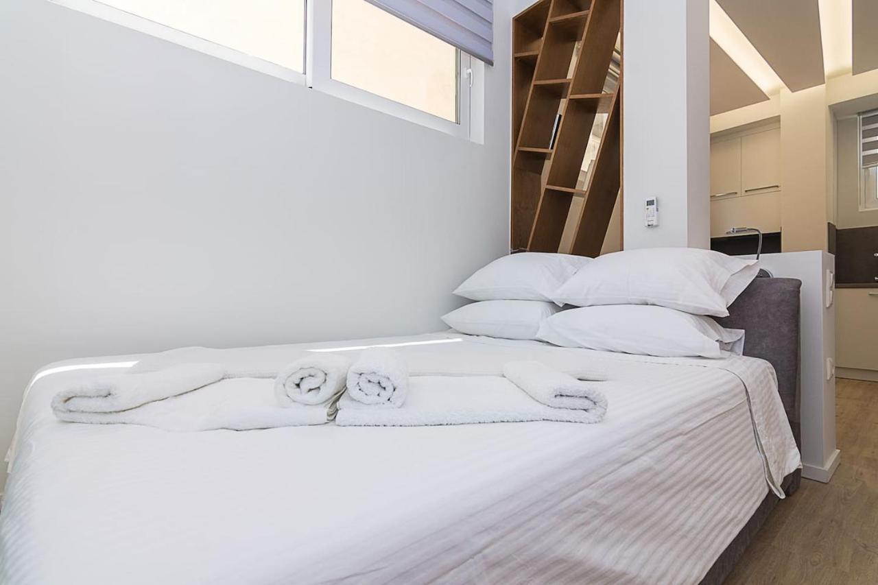 Brand New Flat For 4 Ppl Next To Syntagma Sq. Apartman Athén Kültér fotó